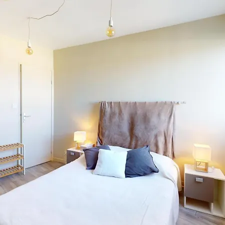 Le Bateau Ivre 50 M De La Saint-Gilles-Croix-de-Vie