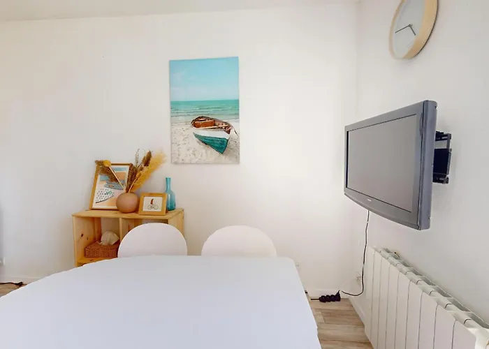 Le Bateau Ivre 50 M De La Saint Gilles Croix de vie