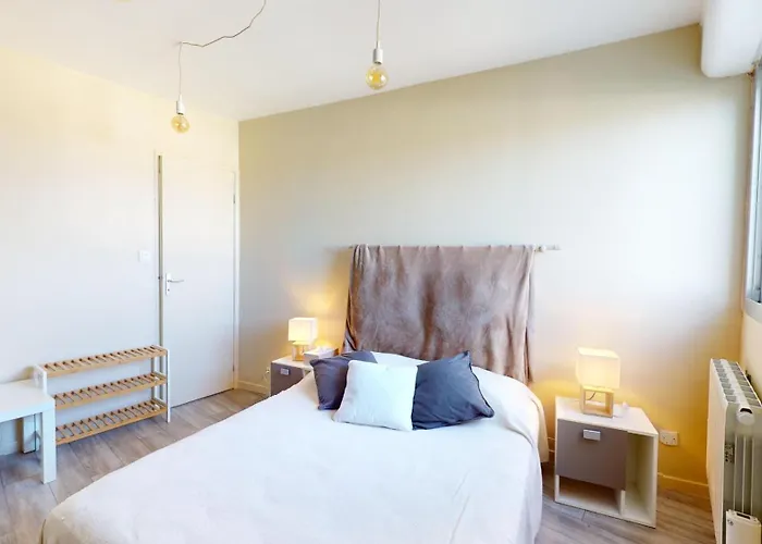 Le Bateau Ivre 50 M De La Saint-Gilles-Croix-de-Vie