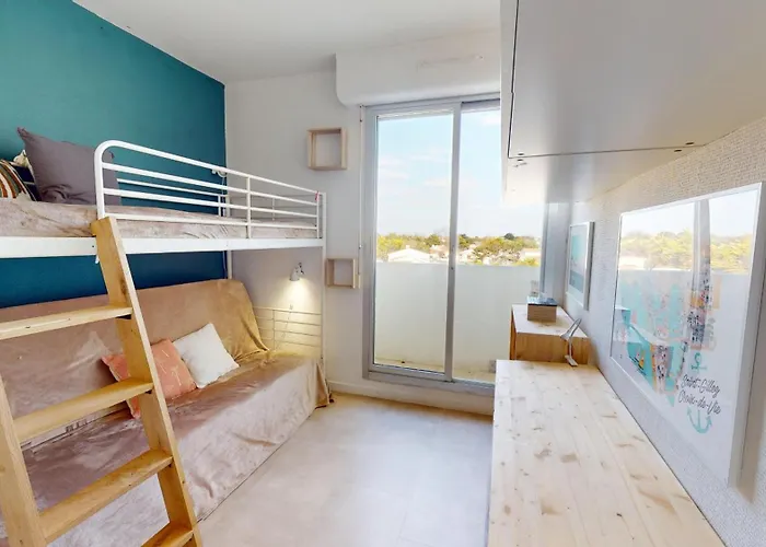 Le Bateau Ivre 50 M De La